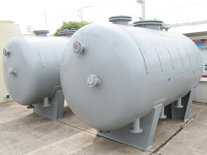 鋼襯滾塑儲（chǔ）罐能做成什麽呢？