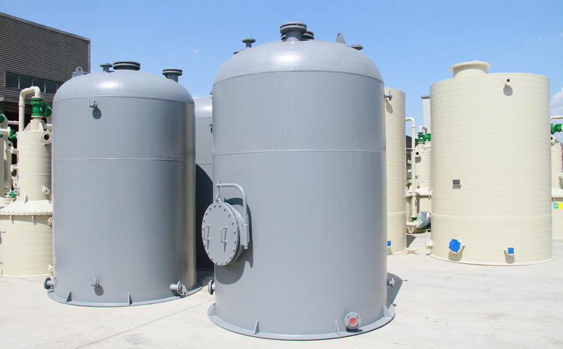 鋼（gāng）襯四氟儲罐（guàn）