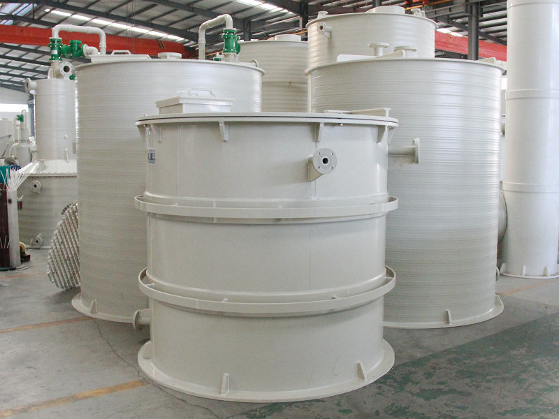 PPH擠（jǐ）出纏繞臥式防腐儲罐